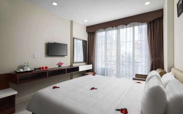 Dream Central Hotel