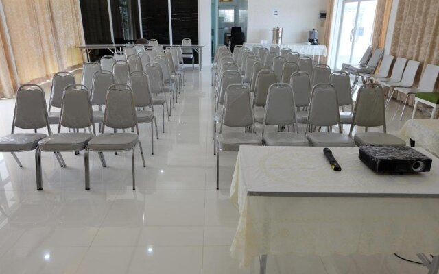 Bualuang Angthong Hotel