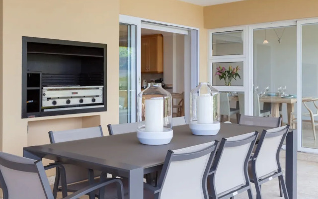 Bay Vista Villa
