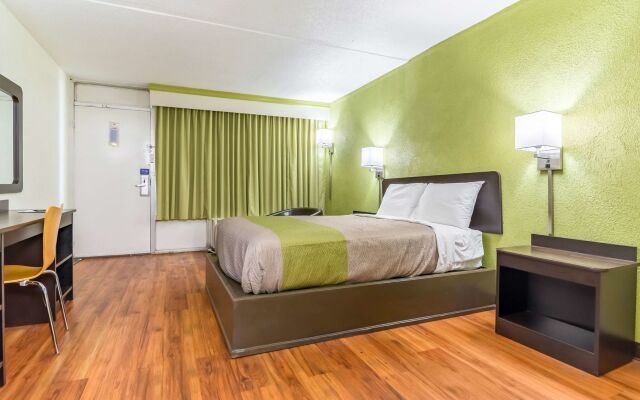 Motel 6 Durham