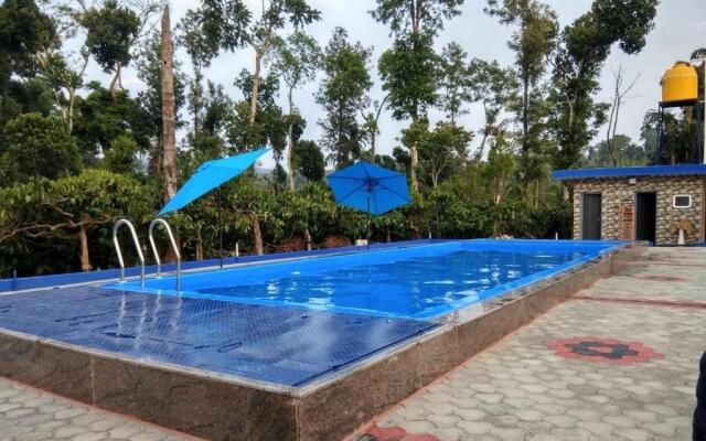 Giridarshini Homestay - Pool, Falls, Home Food & Estate