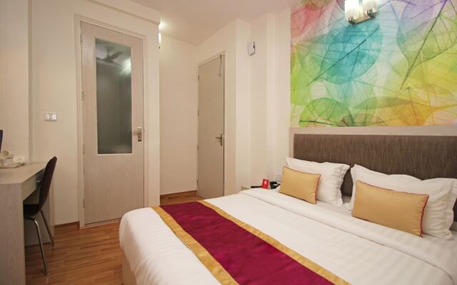 OYO Rooms 744 Near BLK Hospital