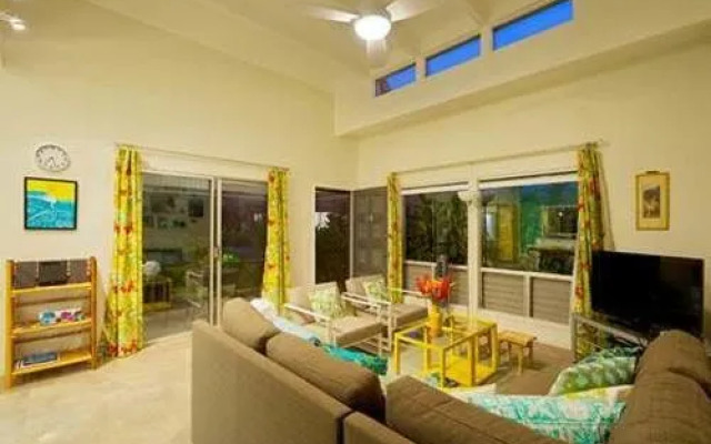 Puamana 13C by RedAwning