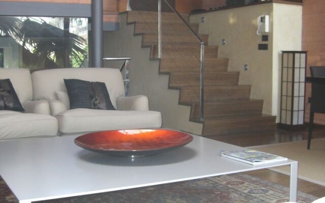 Casa con piscina y BBQ en centro ciudad