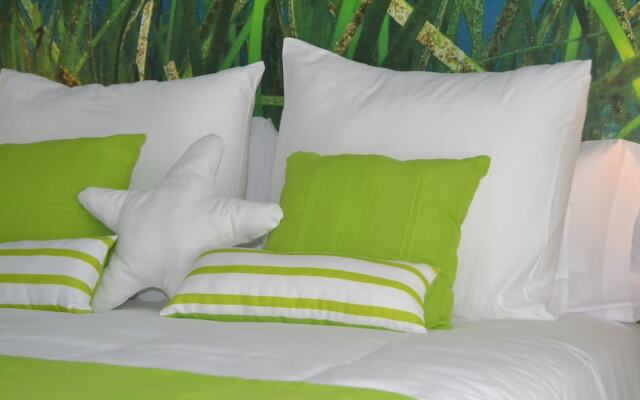 Moana Suites