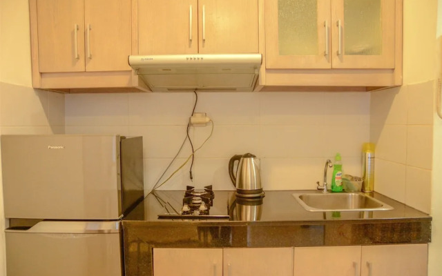 Apt 1 BR Gardenia Boulevard w Swim Pool
