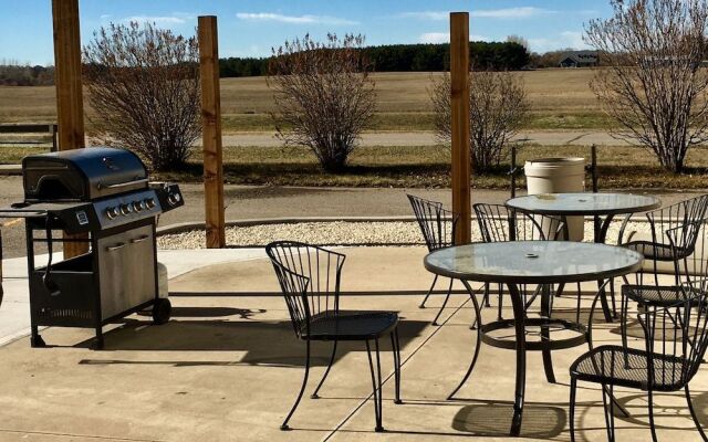 Bay Hill Inns & Suites, Neepawa