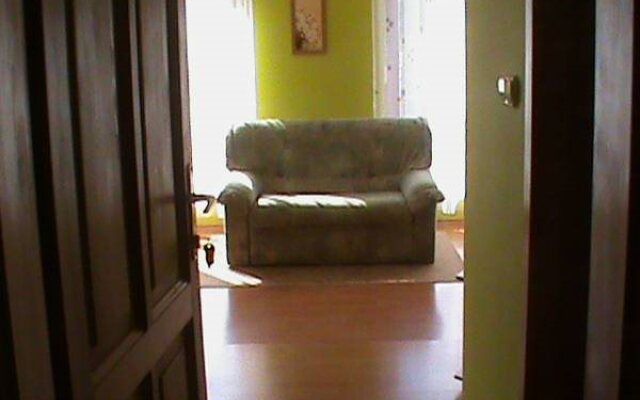 Kristály Apartmanház