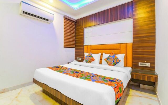 Anroute Stays - Marol Naka