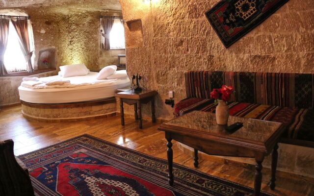 Kemerhan Hotel & Cave Suites