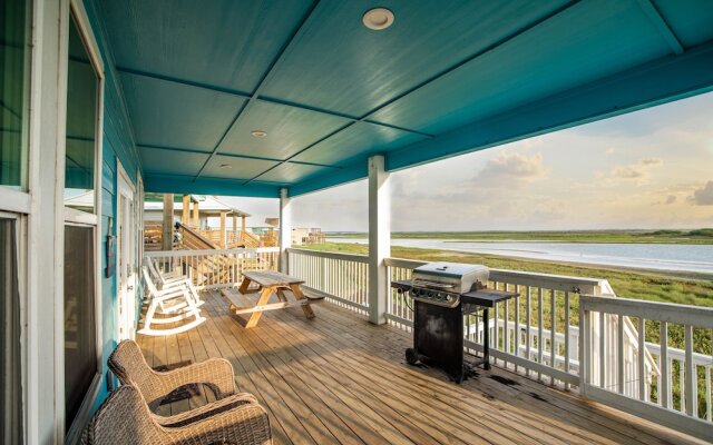 La Sirena - Overlooking Nature Preserve