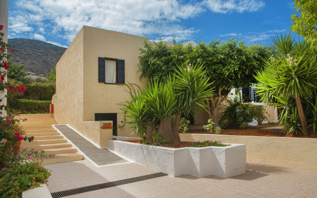 Sundance Apartments and Suites