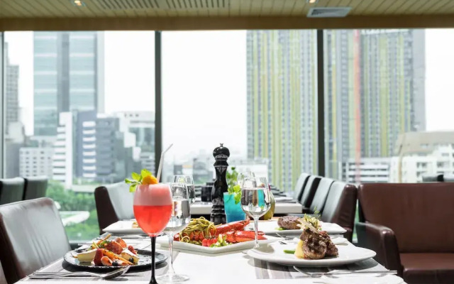 Holiday Mansion Bangkok