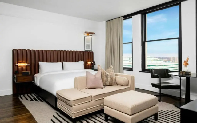 Surety Hotel, Autograph Collection