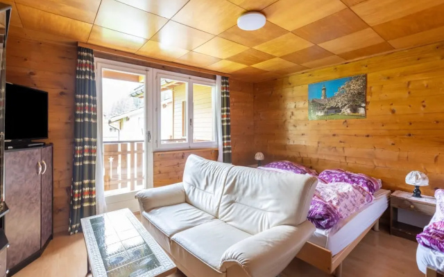 Welcoming Holiday Home in Saas Grund With Garden