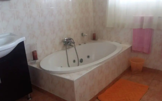 Ashley's Guest House
