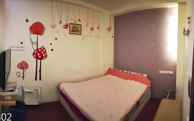 Come and Play Guesthouse