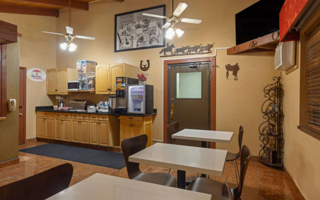 Super 8 by Wyndham Dodge City