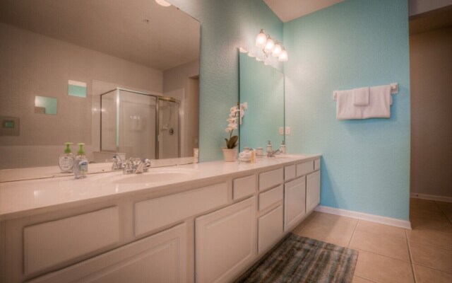 Tropicana Lakeview