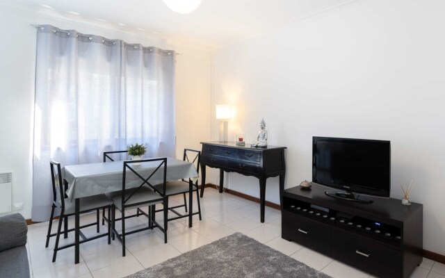 GuestReady Bright and Modern 2BR Flat in Vila Nova de Gaia