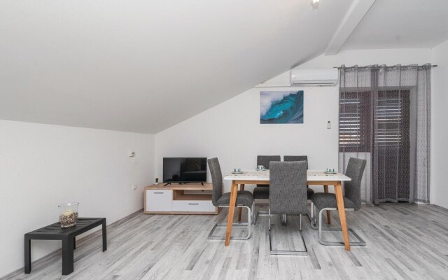 Awesome Home in Privlaka With Wifi and 4 Bedrooms