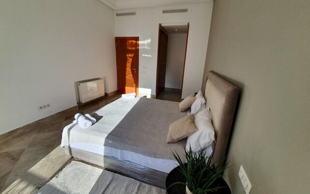 Majestic Malaga Apt de Luxe Entre Marsa Carthage