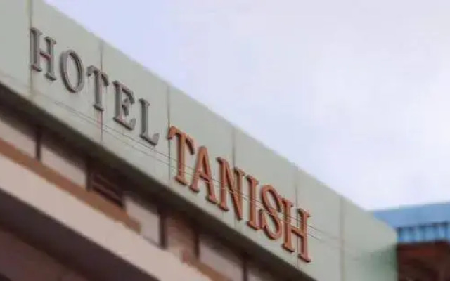 OYO 10765 Hotel Tanish