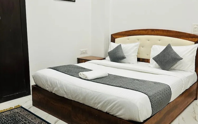 V Rooms