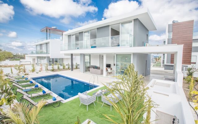 "villa Prol21,fantastic 3bdr Protaras Villa With Pool,close to Fig Tree Bay Beach"