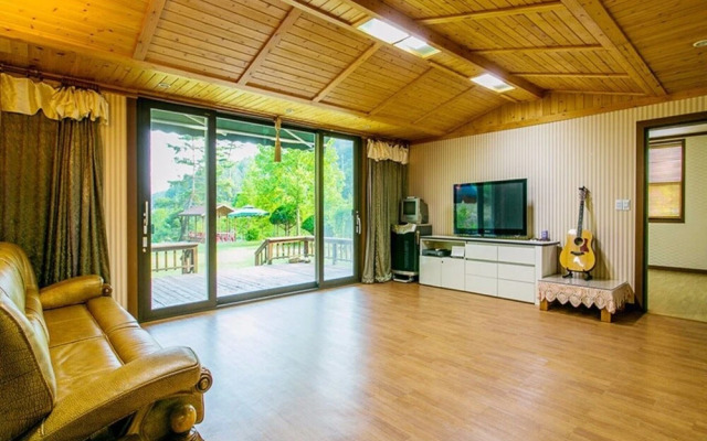 Yeongwol Deulkkotsanjang Pension