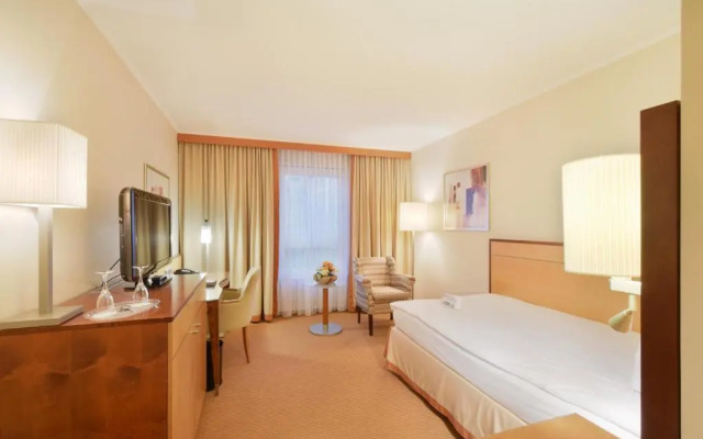 Отель The Q - Quadro City Hotel