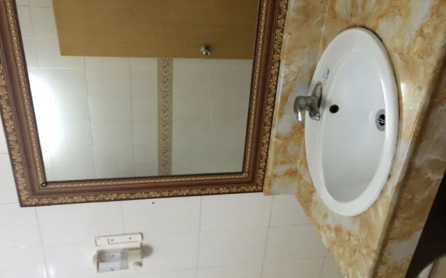 Enping Shuangquan Hotel