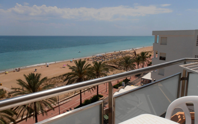 Apartamentos Surfing 3000