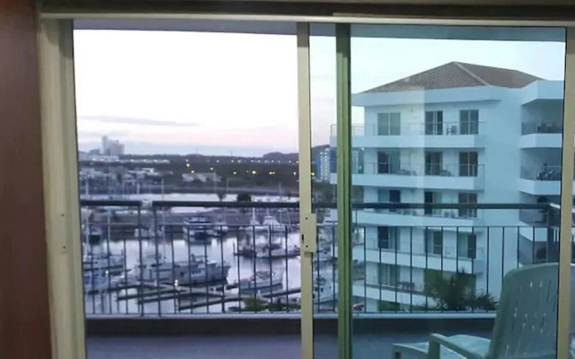 Condo Isa