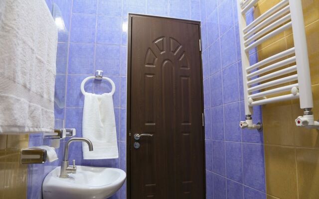 Lovely Hotel