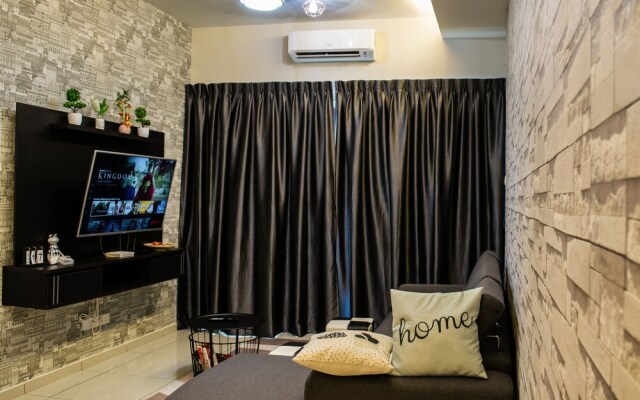 J&J Vacation Home @ Parkland Residences