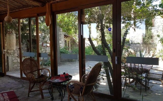 Medusa House Boutique Hotel