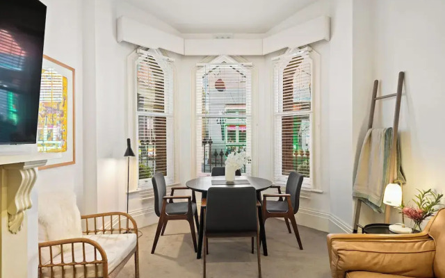 Gordon House Apartments