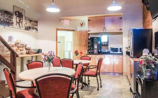 Econo Lodge Manchester