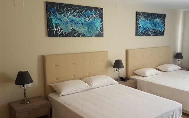 Hotel Prassino Nissi