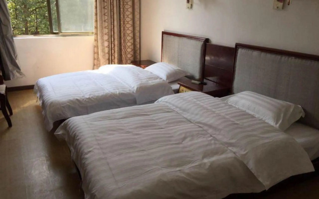 Hangzhou Xiaocai Hotel