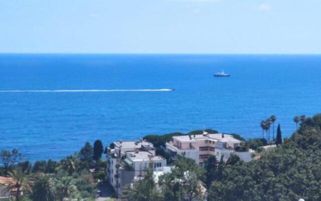 Carlo's BA27 - Sanremo Attico Cielo Mare -