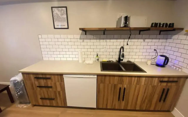 Newly Renovated 1br1ba With Asian Style