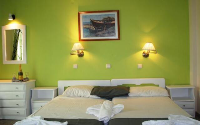 Dimitris Studios