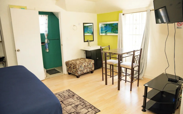 Cocoplum Rest N Hideaway #2