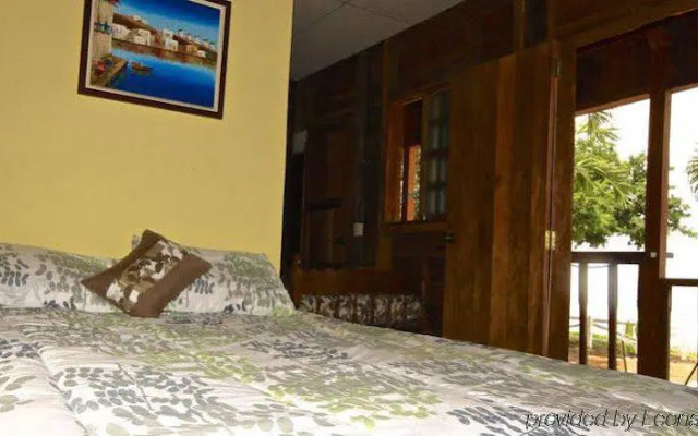 Marsella Beachfront Hotel