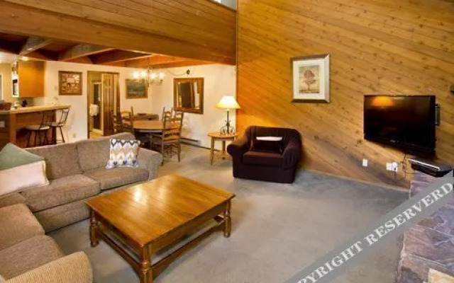 Snowflower At Mammoth Condominiums