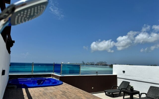 Aquamarine Retreat Penthouse Boca Chica