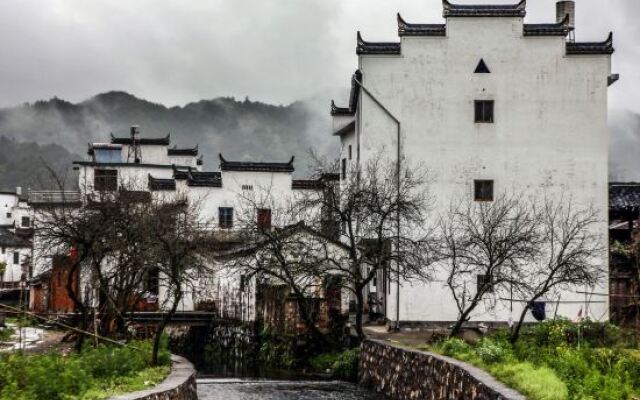 Wuyuan Zhonghan Inn