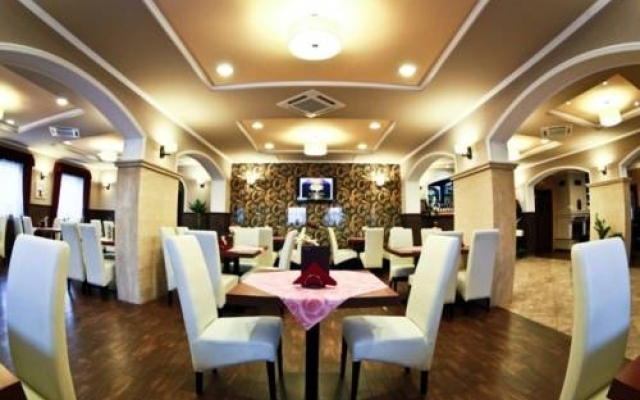 Corvin Pension And Restaurant